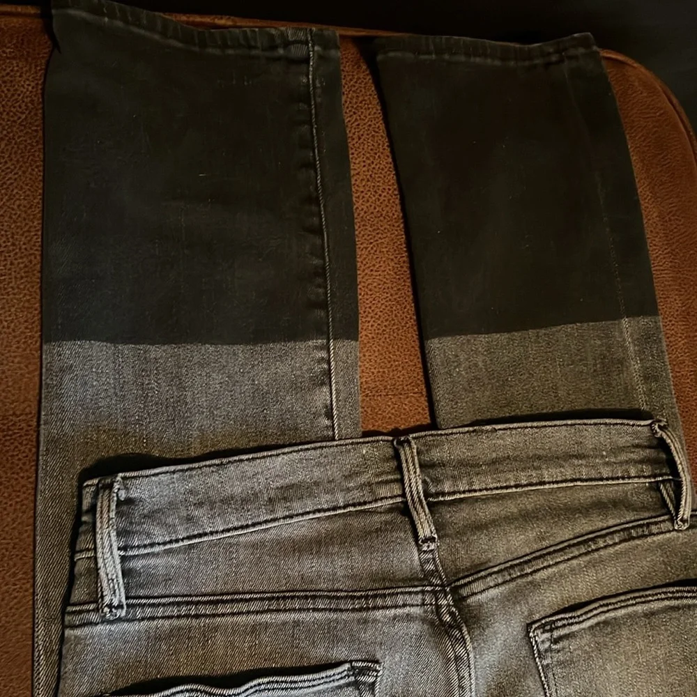 Frame LeHigh Straight Sleepy Hollow Two-Tone Jeans *All jeans BOGO* - Picture 4 of 16